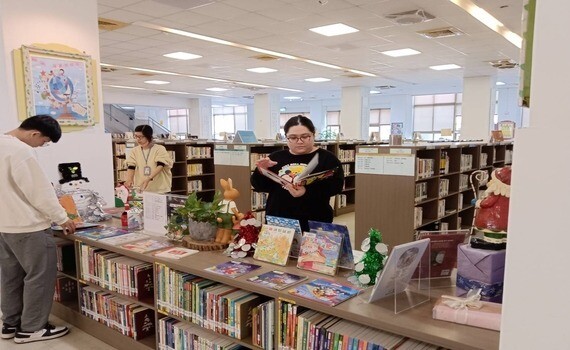 中市聖誕月嘉年華正式開跑　邀您借書換好禮、看表演及手作迷你聖誕樹 - https://www.watchmedia01.com
