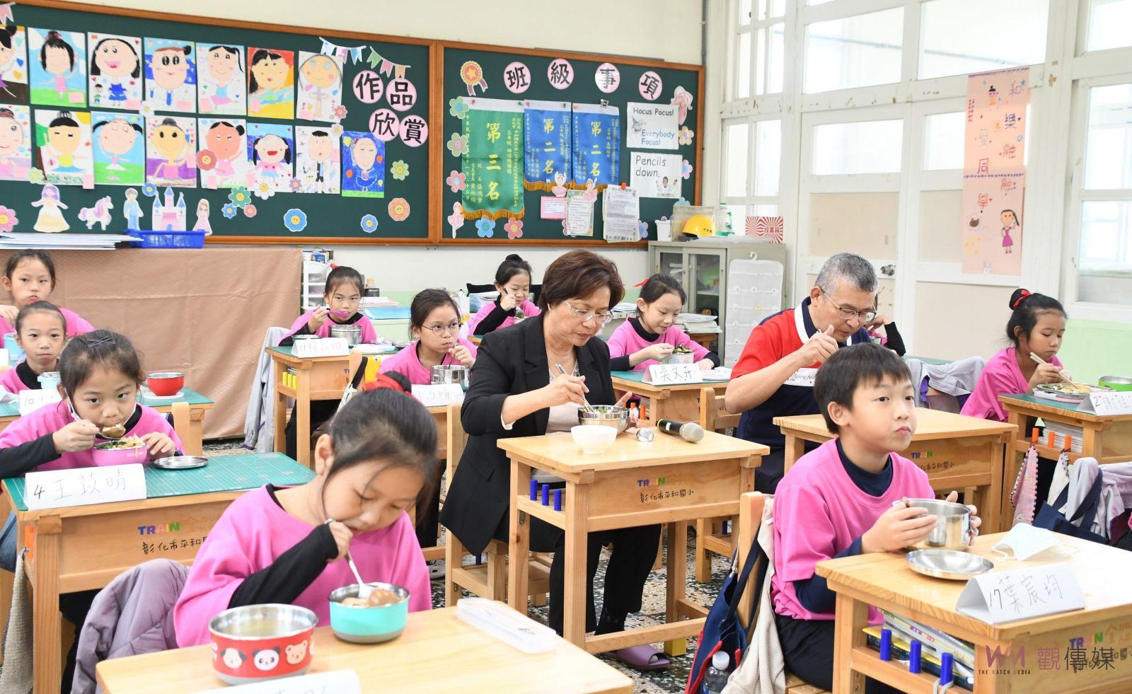 （有影片）／蛋蛋幸福　彰化學童每周均能攝取3顆雞蛋　雞蛋成校園主角 - https://www.watchmedia01.com