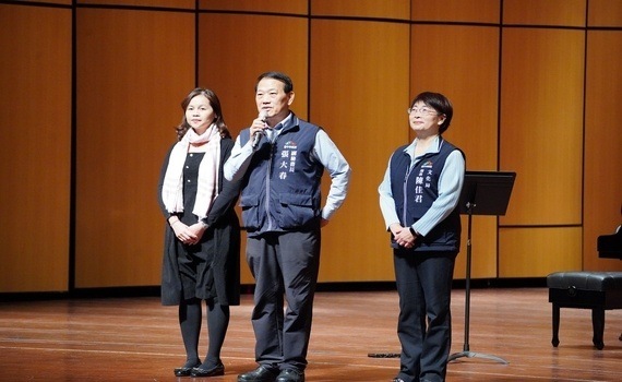 琴韻共鳴！曾宇謙攜手羅漢·德·希爾法演繹經典　台中學子陶醉音樂饗宴 - https://www.watchmedia01.com
