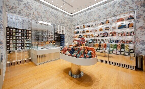 義大利百年巧克力Venchi進駐台中大遠百！藝人詹懷雲亮點代言　奢華甜蜜盛大開幕 - https://www.watchmedia01.com