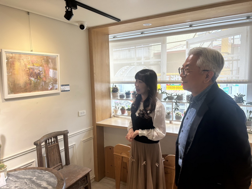 從愛畫、學畫、教畫到開創作個展 李沂璇老師為大田中區示範繪出一片天的足跡 - https://www.watchmedia01.com