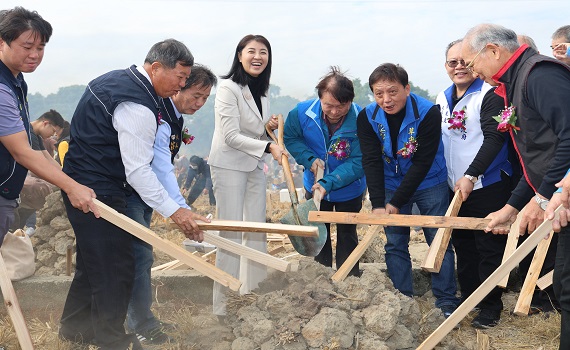 焢窯草屯隆重登場! 南投許淑華縣長出席花旅與千人同樂 - https://www.watchmedia01.com