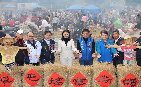 焢窯草屯隆重登場! 南投許淑華縣長出席花旅與千人同樂 - https://www.watchmedia01.com