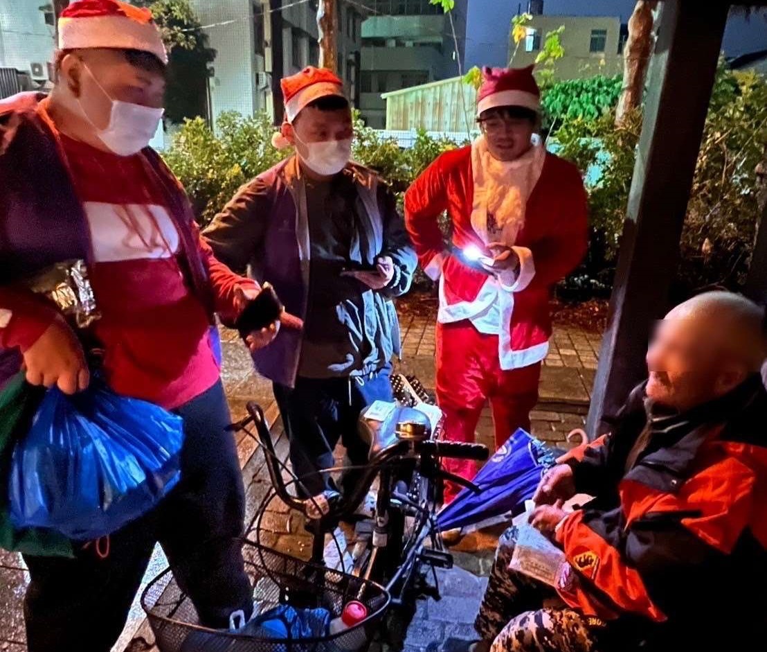低溫寒潮送暖！聖誕節傳遞溫暖與關愛　雲縣府攜手人安基金會關懷街友行動 - https://www.watchmedia01.com