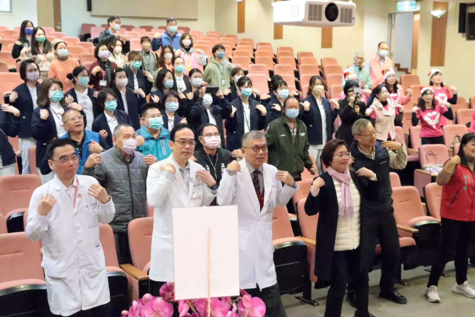 56年不間斷　不賺錢也要經營　彰化醫院慶祝日展望未來 - https://www.watchmedia01.com