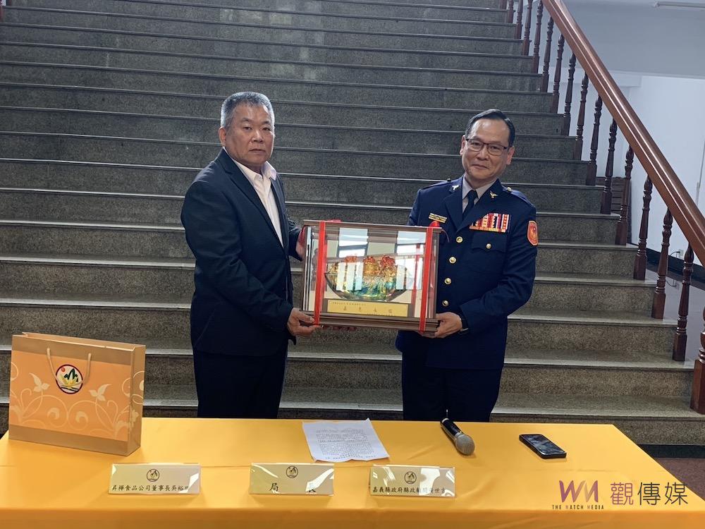 嘉縣警局阻詐績效佳　企業感恩義贈滴雞精鼓勵 - https://www.watchmedia01.com