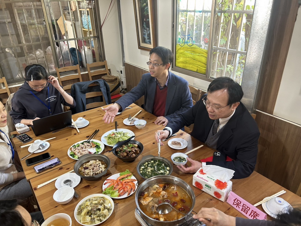花樹銀行力推辣木健康飲食 中央健保署署長石崇良感受用心 - https://www.watchmedia01.com