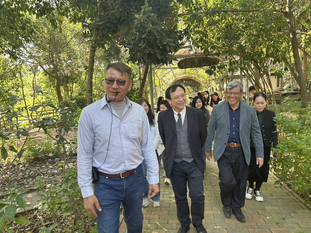 花樹銀行力推辣木健康飲食 中央健保署署長石崇良感受用心 - https://www.watchmedia01.com