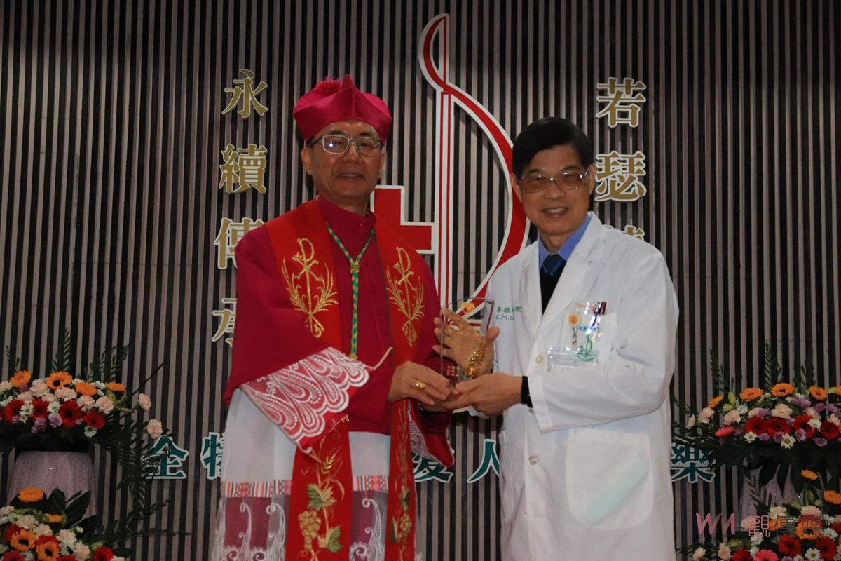 天主教若瑟醫院院長交接暨就任典禮 邁向新時代的醫療服務 - https://www.watchmedia01.com