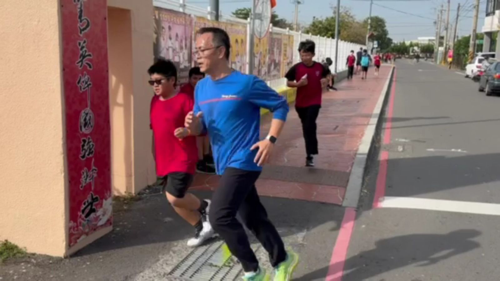 送走2024　埔心國中年終路跑迎2025　校友重返母校傳承傳統 - https://www.watchmedia01.com