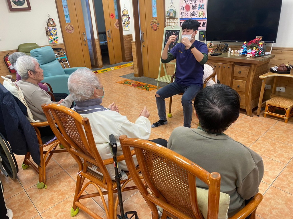 團體家屋提供如家的生活 讓失智症家屬家安心託付長照不再是悲歌 - https://www.watchmedia01.com