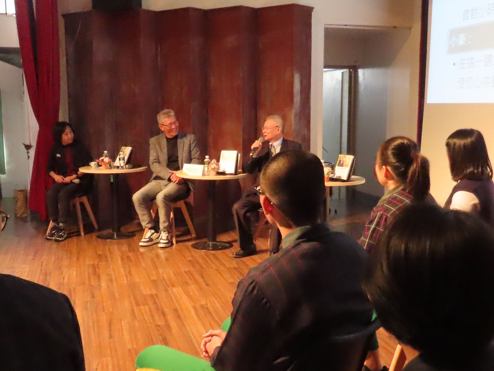 勵志中學「與大師有約」座談會　林昭庚院士分享人生經歷 - https://www.watchmedia01.com