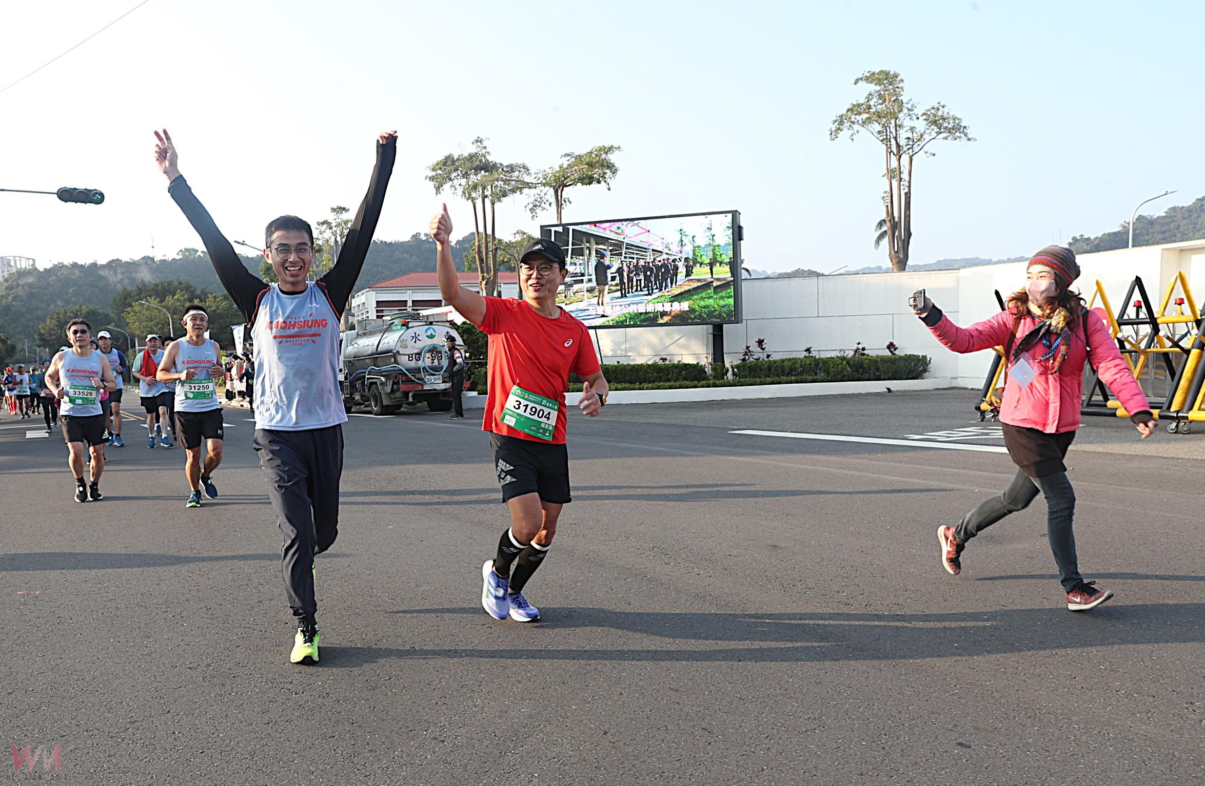 多圖/「2025高雄富邦馬拉松」圓滿落幕 打造高雄運動友善城市 - https://www.watchmedia01.com