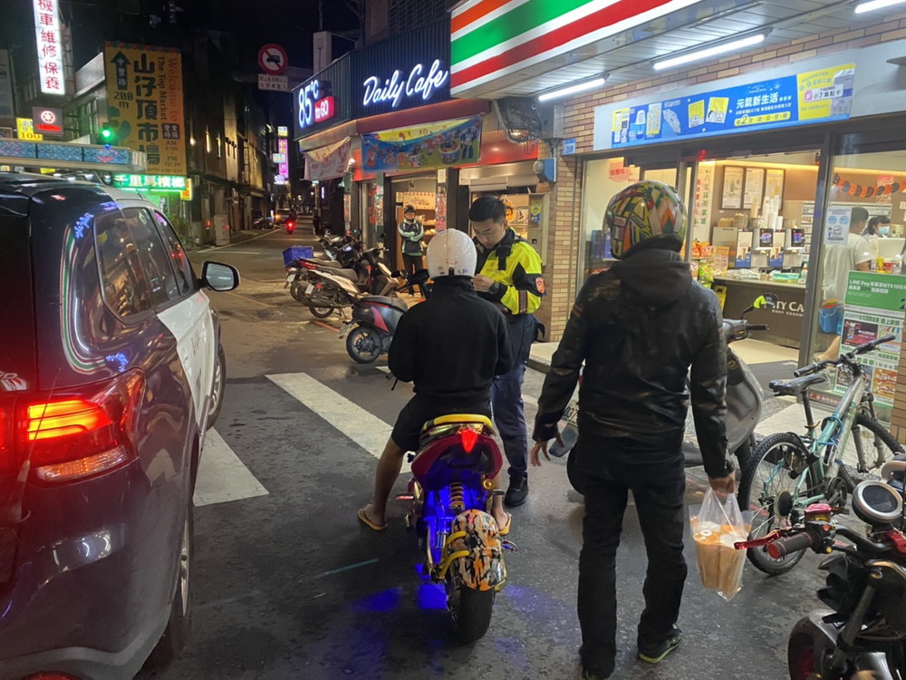 微電車掛牌新制上路1個月 桃園未依規定領牌佔違規案件97% - https://www.watchmedia01.com