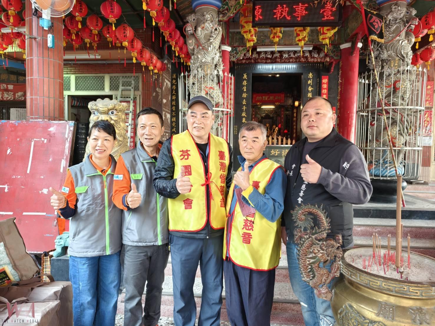歲末送暖！台灣省慈音愛心慈善會芬園分會舉辦寒冬送暖冬令救濟活動，希望能讓他們感受到來自社會的溫暖。（記者陳雅芳攝）