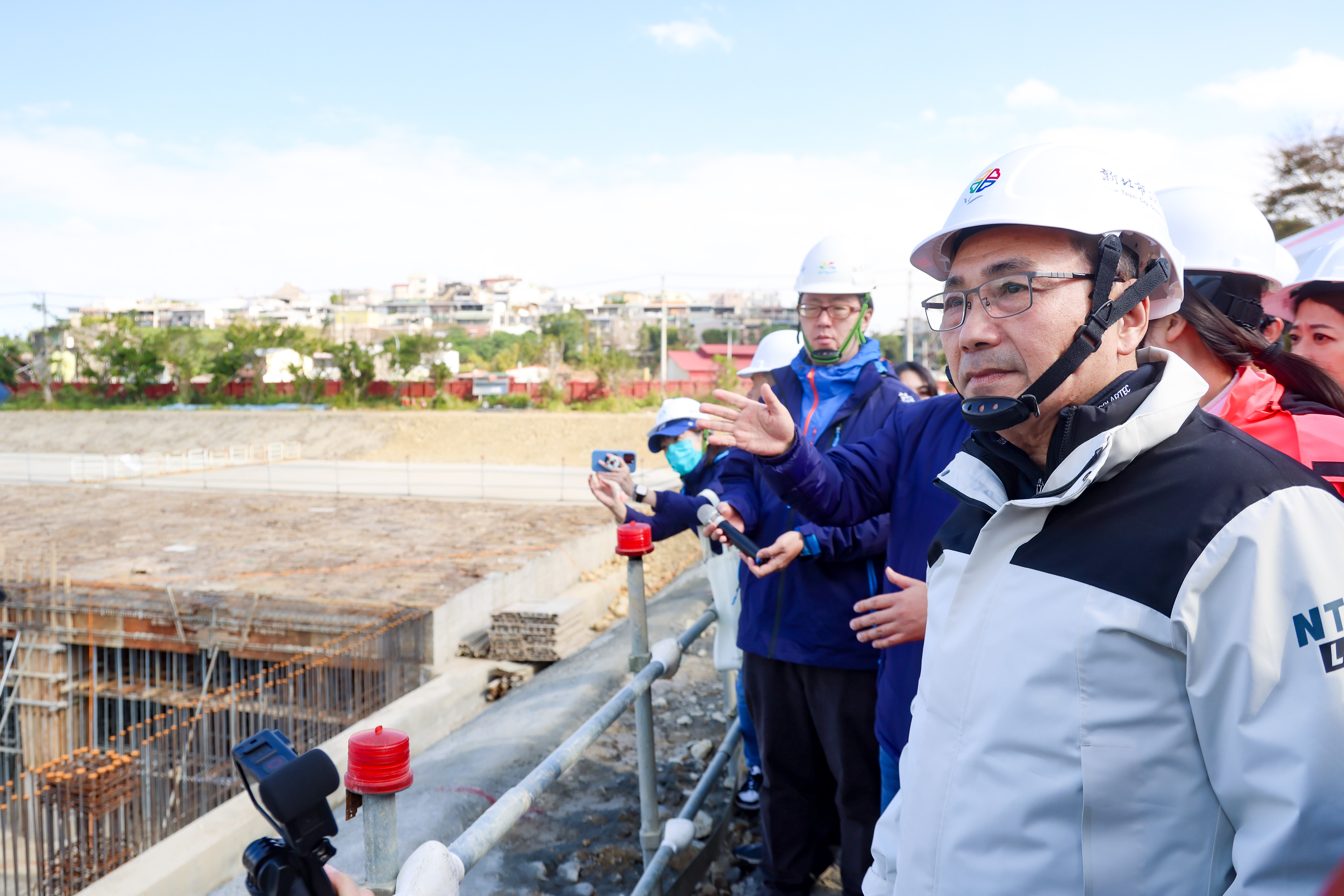 新北最大滯洪池年底完工 侯友宜盼提升鶯桃地區防洪安全 - https://www.watchmedia01.com