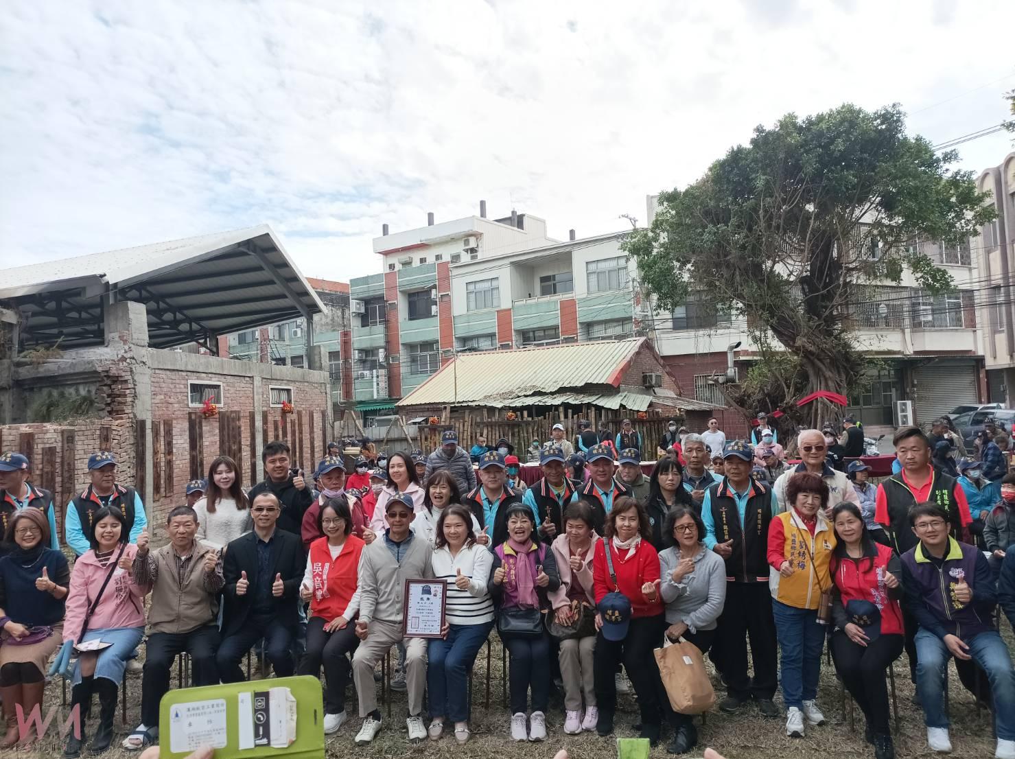 （有影片）／台商陳忠井捐地建「澤世容園」　保留百年老榕見證埔鹽情緣 - https://www.watchmedia01.com
