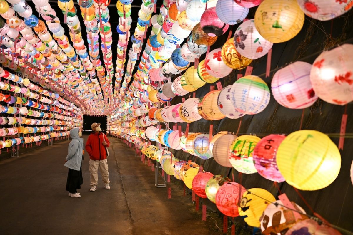 新春正月祈福必走行程  佛光山平安燈會「向前有路 光明在望」 - https://www.watchmedia01.com
