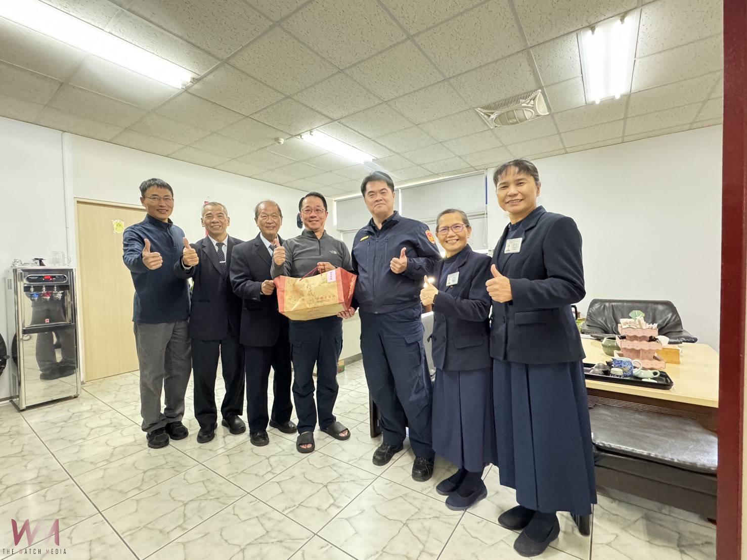 蛇我其誰！慈濟暖警心 春節慰問虎尾警分局 - https://www.watchmedia01.com
