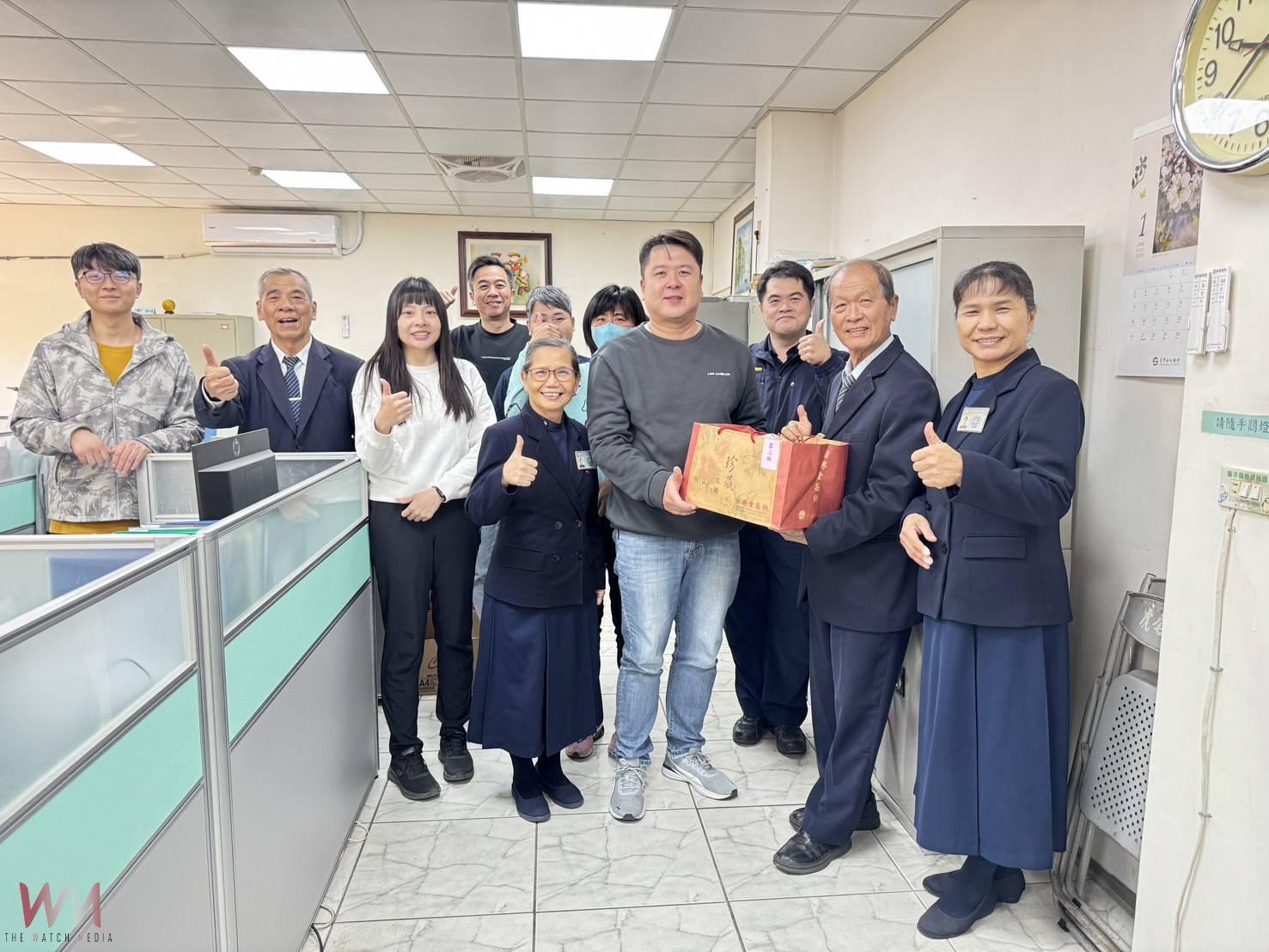 蛇我其誰！慈濟暖警心 春節慰問虎尾警分局 - https://www.watchmedia01.com