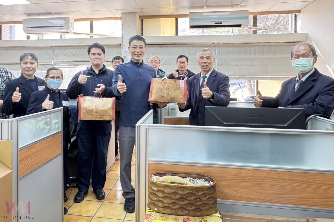 蛇我其誰！慈濟暖警心 春節慰問虎尾警分局 - https://www.watchmedia01.com