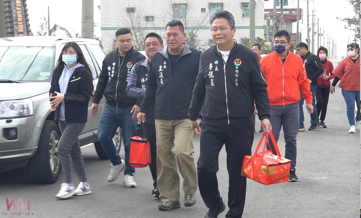 （有影片）／口湖鄉福蛇迎春溫暖送愛心發年菜　鄉長與主席親自探訪280戶獨居長輩 - https://www.watchmedia01.com
