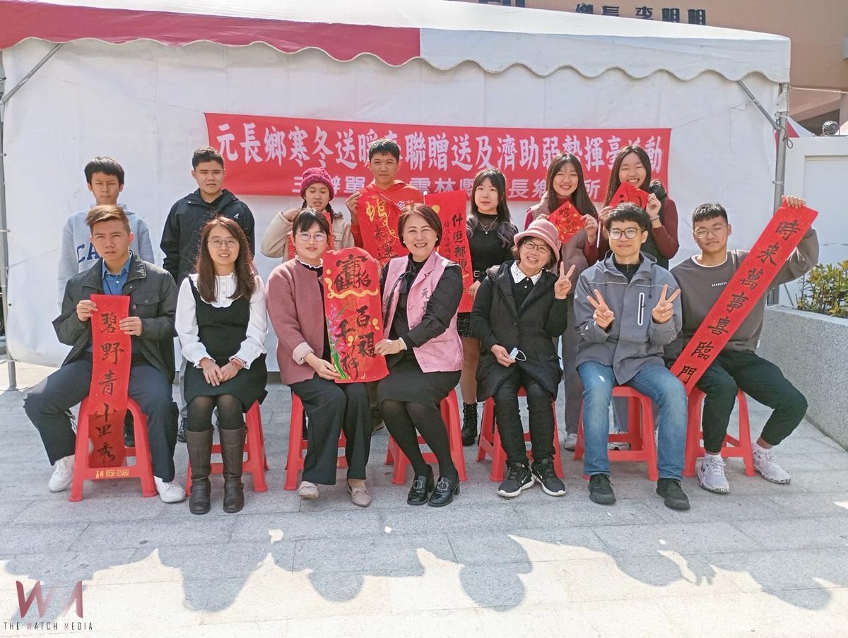 （有影片）／元長鄉公所揮毫贈春聯 傳遞濃濃年味與祝福 - https://www.watchmedia01.com