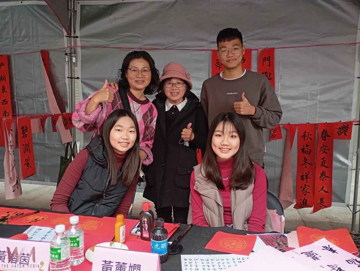 （有影片）／元長鄉公所揮毫贈春聯 傳遞濃濃年味與祝福 - https://www.watchmedia01.com