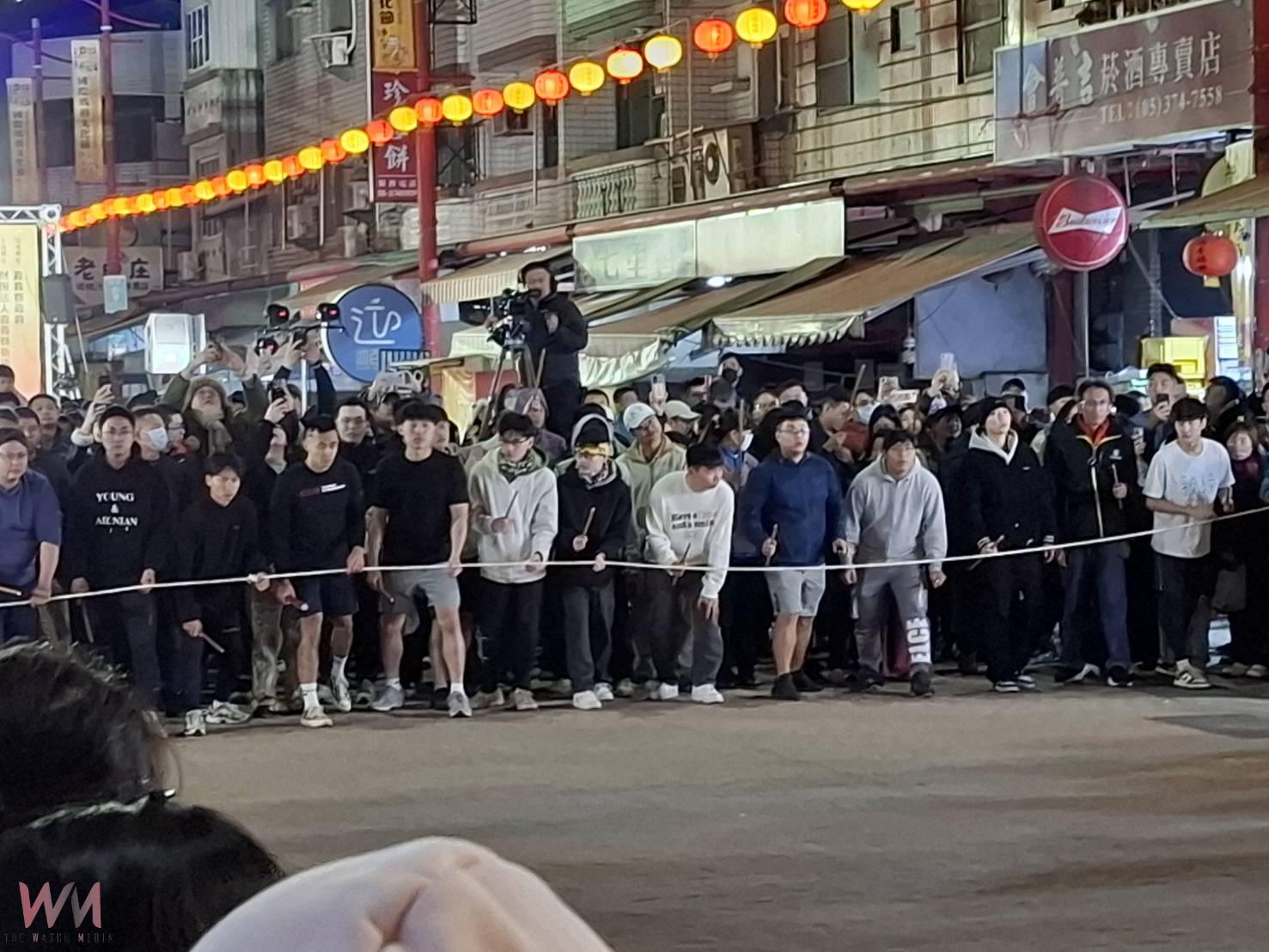 上班族搶得新港奉天宮頭香　喜得「蛇進萬金」交趾陶 - https://www.watchmedia01.com