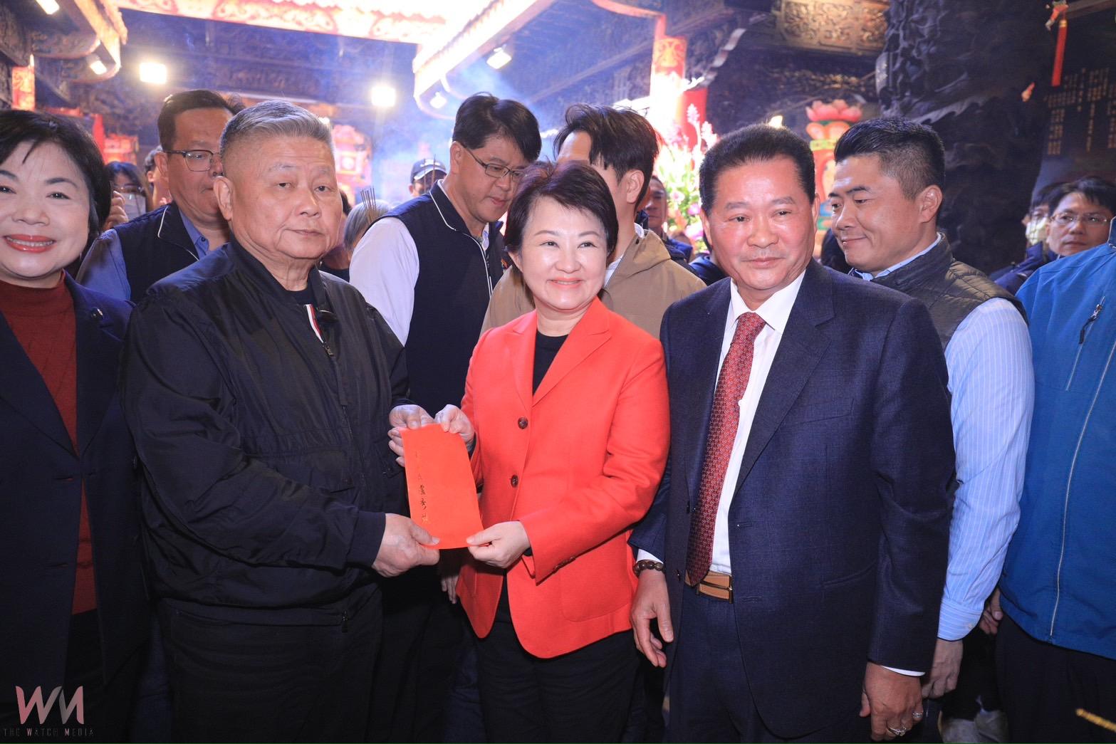 市長盧秀燕大年初一海線兩宮廟發紅包　期許台中持續蛻變與茁壯、更加幸福快樂 - https://www.watchmedia01.com