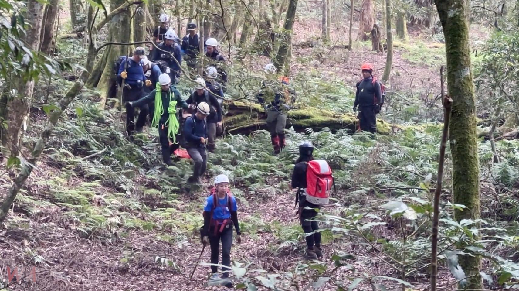 直擊／高雄市茂林多納林道濕冷路滑　山友失蹤案！高屏兩地警義消、民力團體聯手救援 - https://www.watchmedia01.com