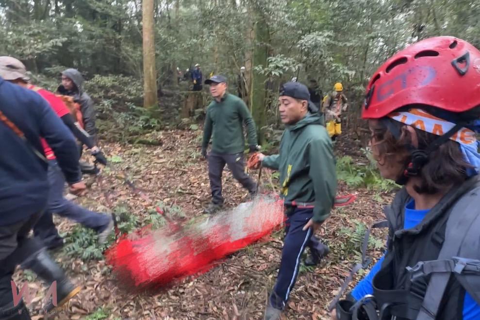 直擊／高雄市茂林多納林道濕冷路滑　山友失蹤案！高屏兩地警義消、民力團體聯手救援 - https://www.watchmedia01.com