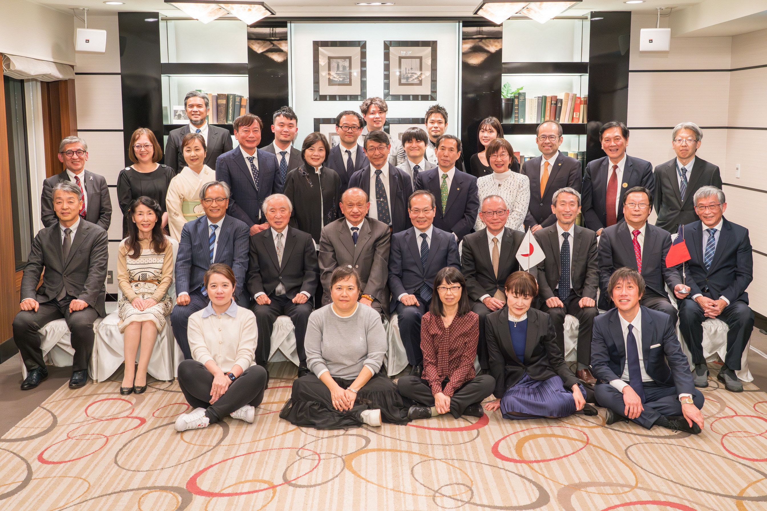 醫療聯手東瀛！秀傳攜東京女子醫科大學共創醫療新未來 - https://www.watchmedia01.com