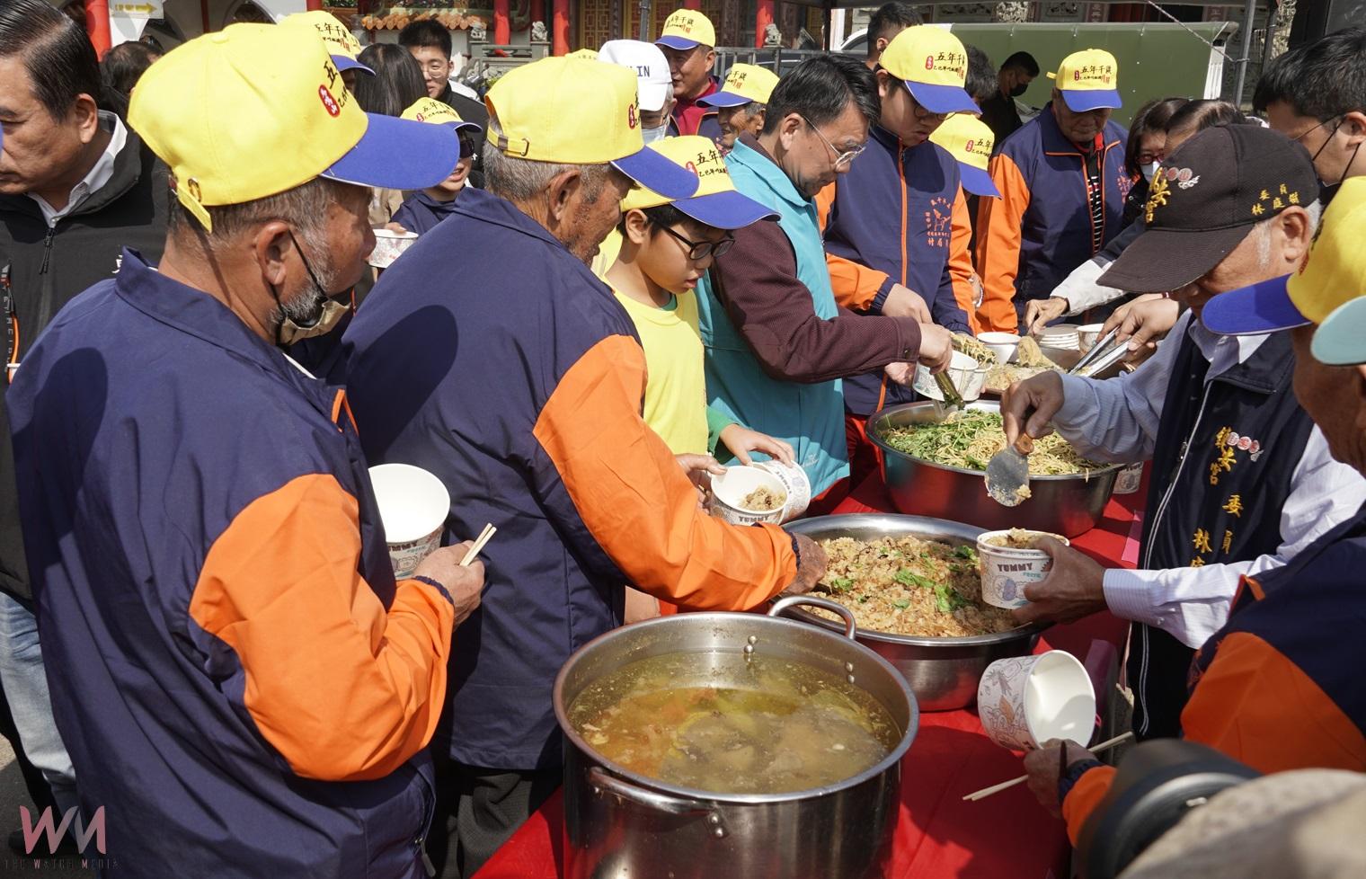 （有影片）／馬鳴山鎮安宮「吃飯擔」12日登場　五年千歲遶境 萬人共享平安宴 - https://www.watchmedia01.com