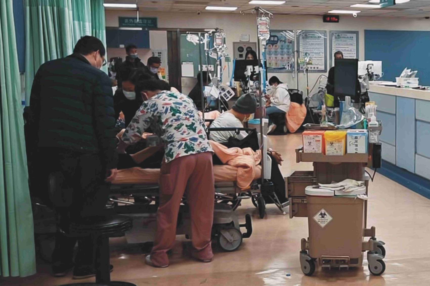 春節流感大爆發！知名女星染疫病逝　彰基急診病患暴增五成 - https://www.watchmedia01.com