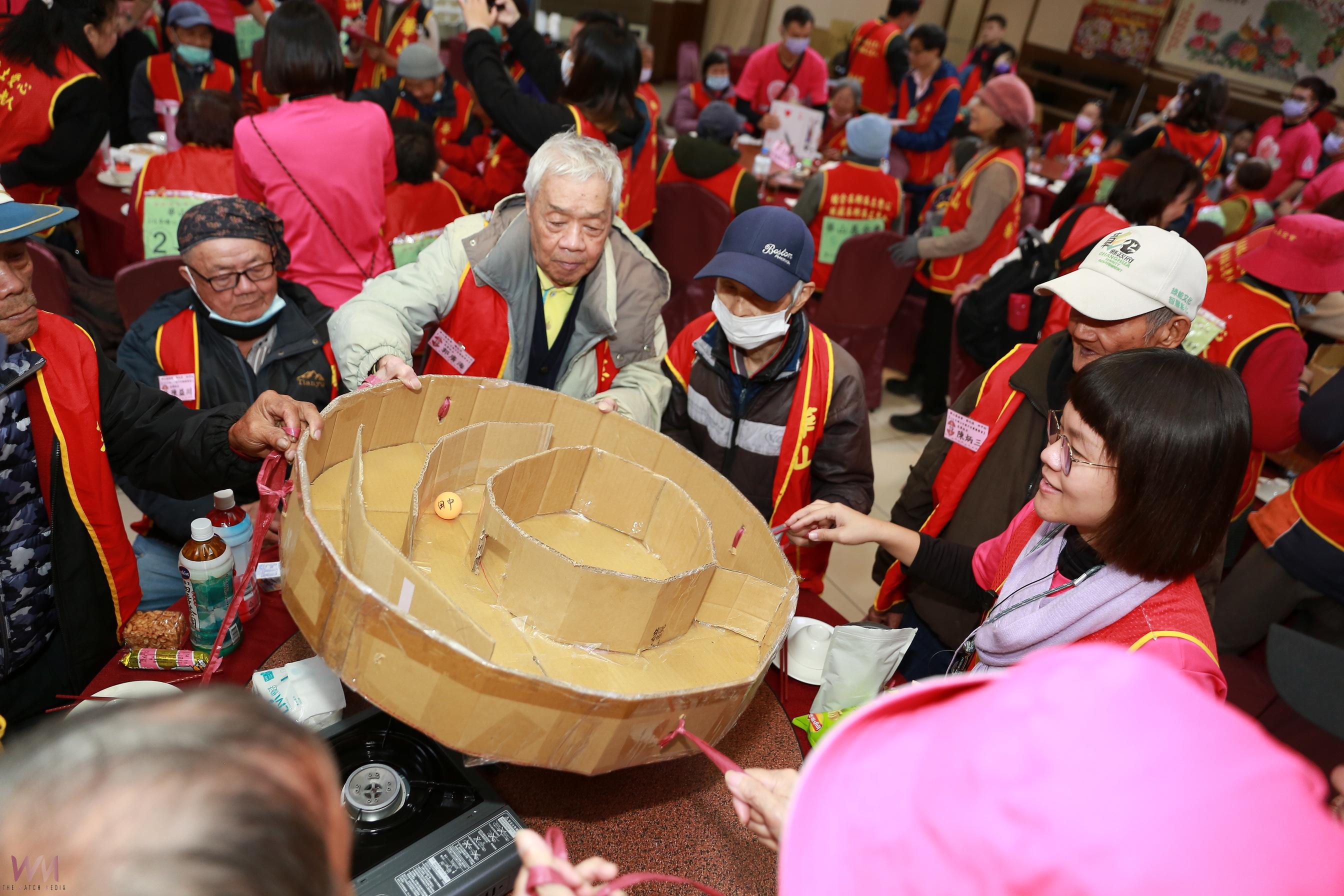 （有影片）／華山基金會與彰化慧安宮舉辦「平安團圓餐會」　溫暖孤老心 - https://www.watchmedia01.com