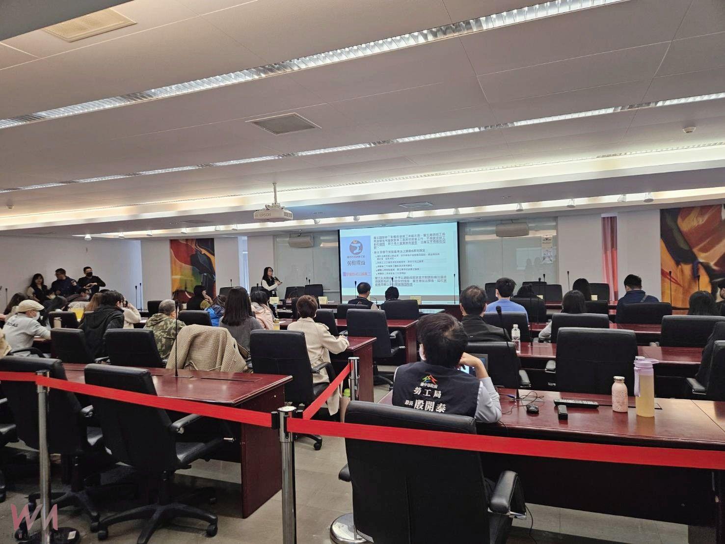 第2場次新光三越百貨勞權說明會　中市勞工局呼籲雇主重視勞工權益 - https://www.watchmedia01.com