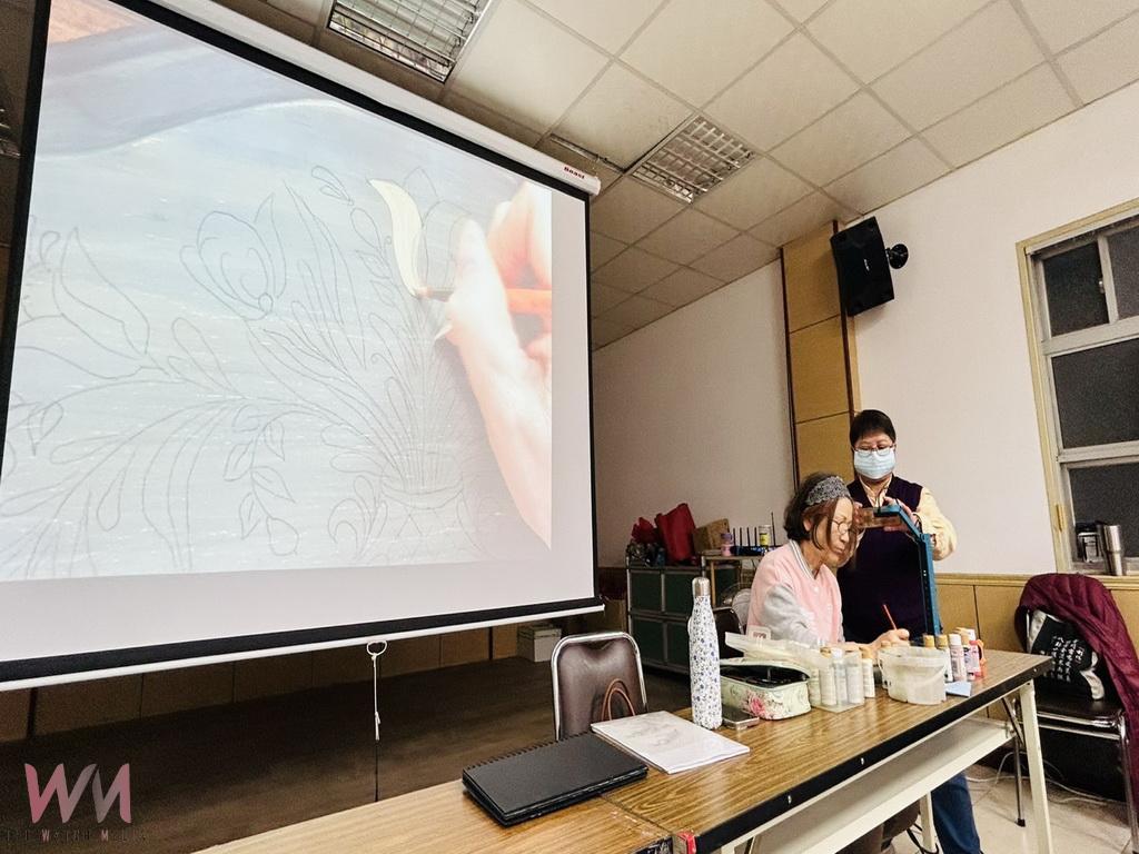 繪畫也能當創業專長 彰化縣商業總會力推楊秀椿創作課程 - https://www.watchmedia01.com