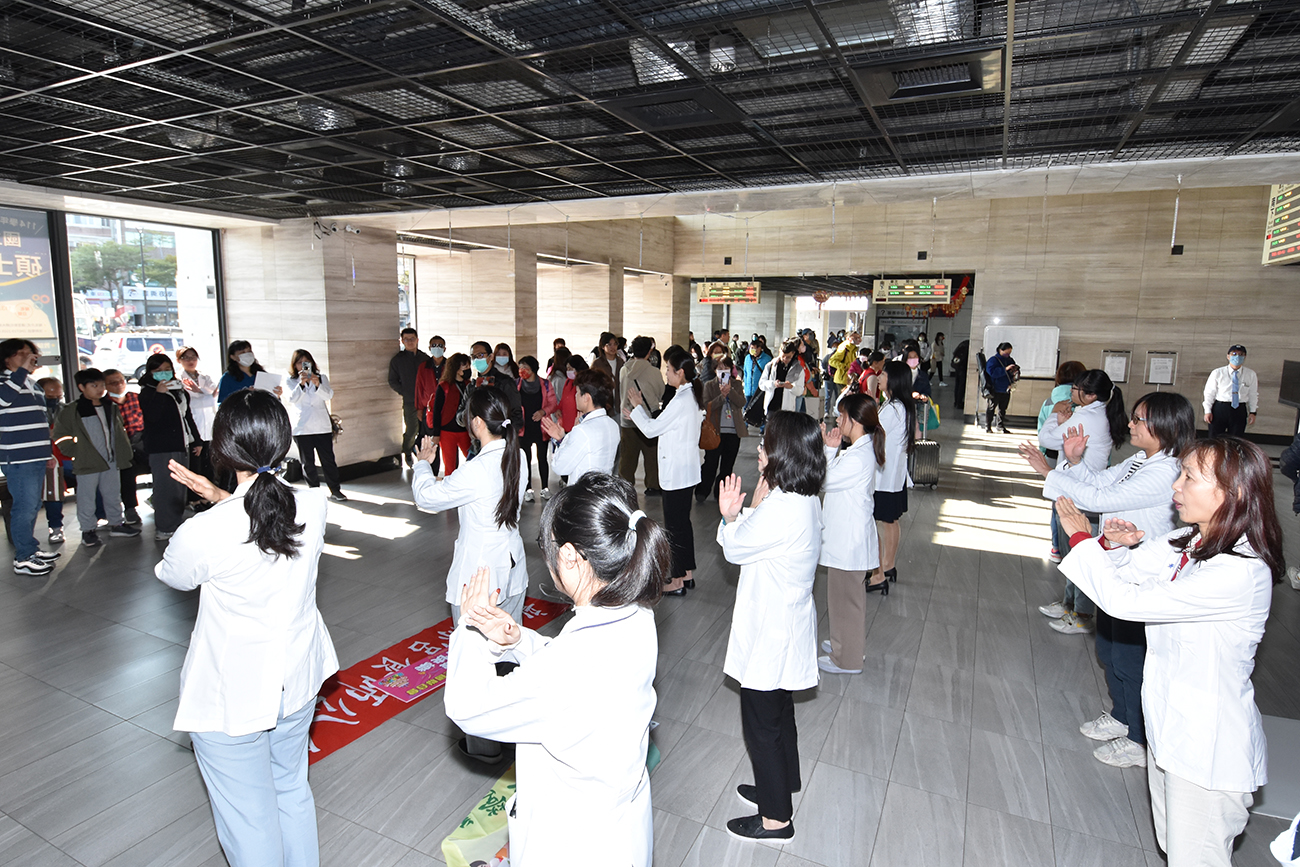 （有影片）／彰化營養師公會快閃宣導健康飲食222　推廣減糖減鹽新概念 - https://www.watchmedia01.com