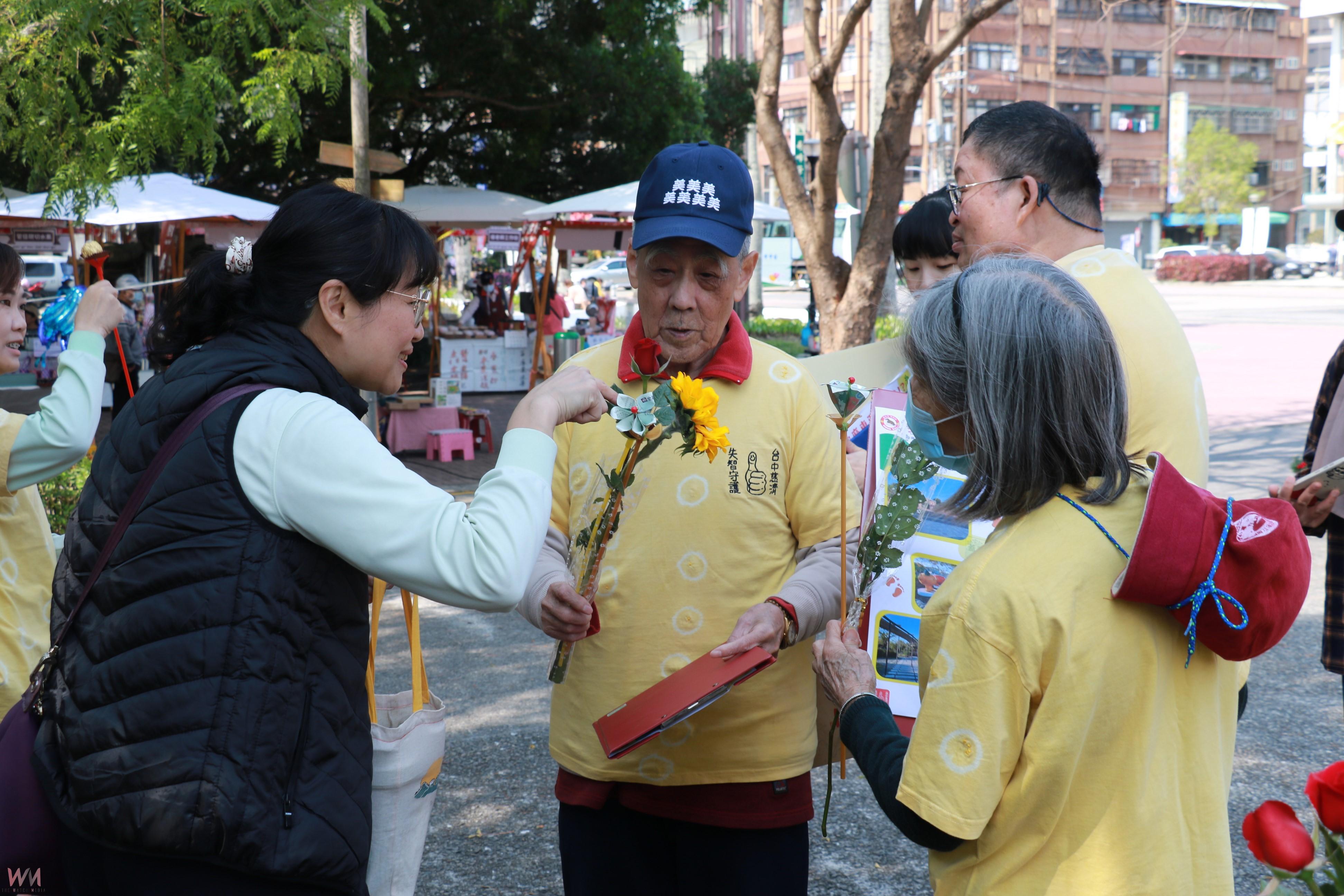 提升長者日常生活功能!記憶保養班東勢輕旅 台中慈濟醫院守護長輩認知 - https://www.watchmedia01.com