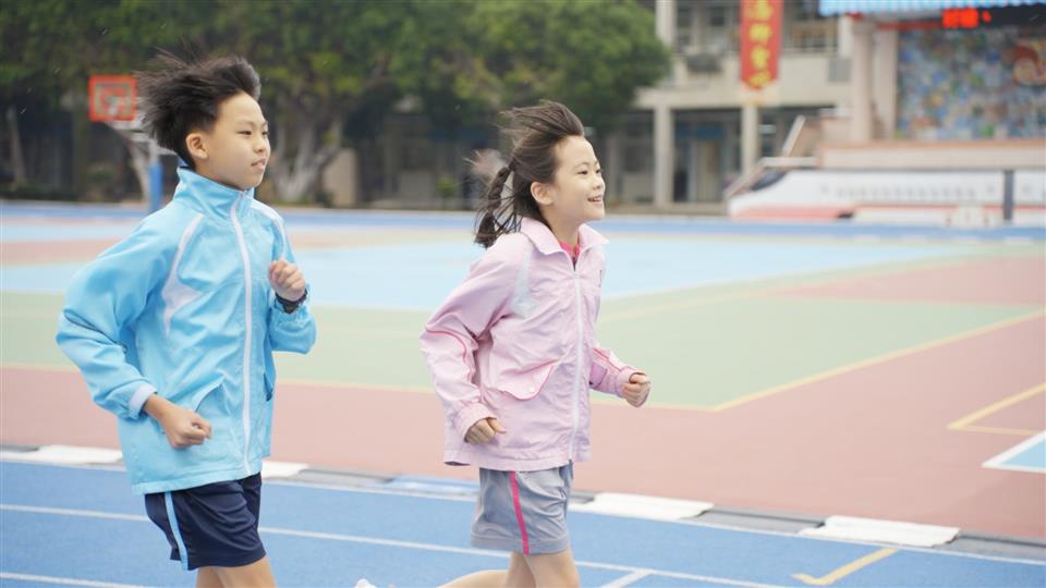 來彰化跑步吧！2.0升級版　學童大跑步吸引9千人參與 - https://www.watchmedia01.com