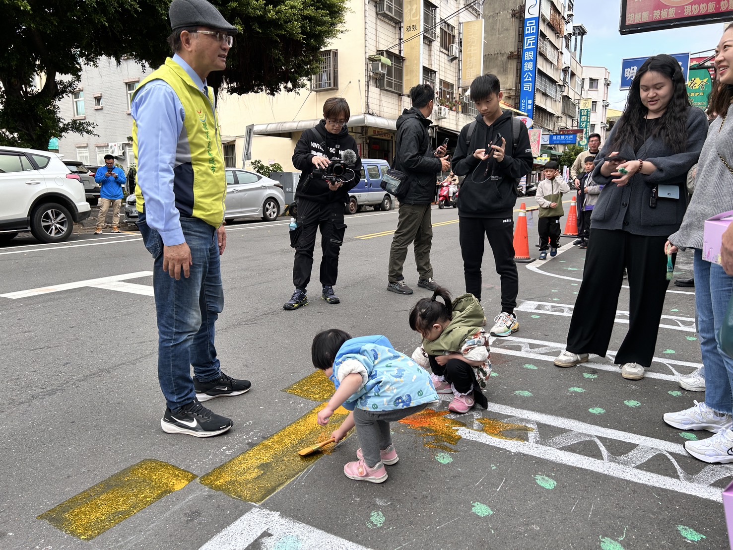 改善實踐路行人環境　彰市推動人行道規劃　舉辦商圈道路講習 - https://www.watchmedia01.com