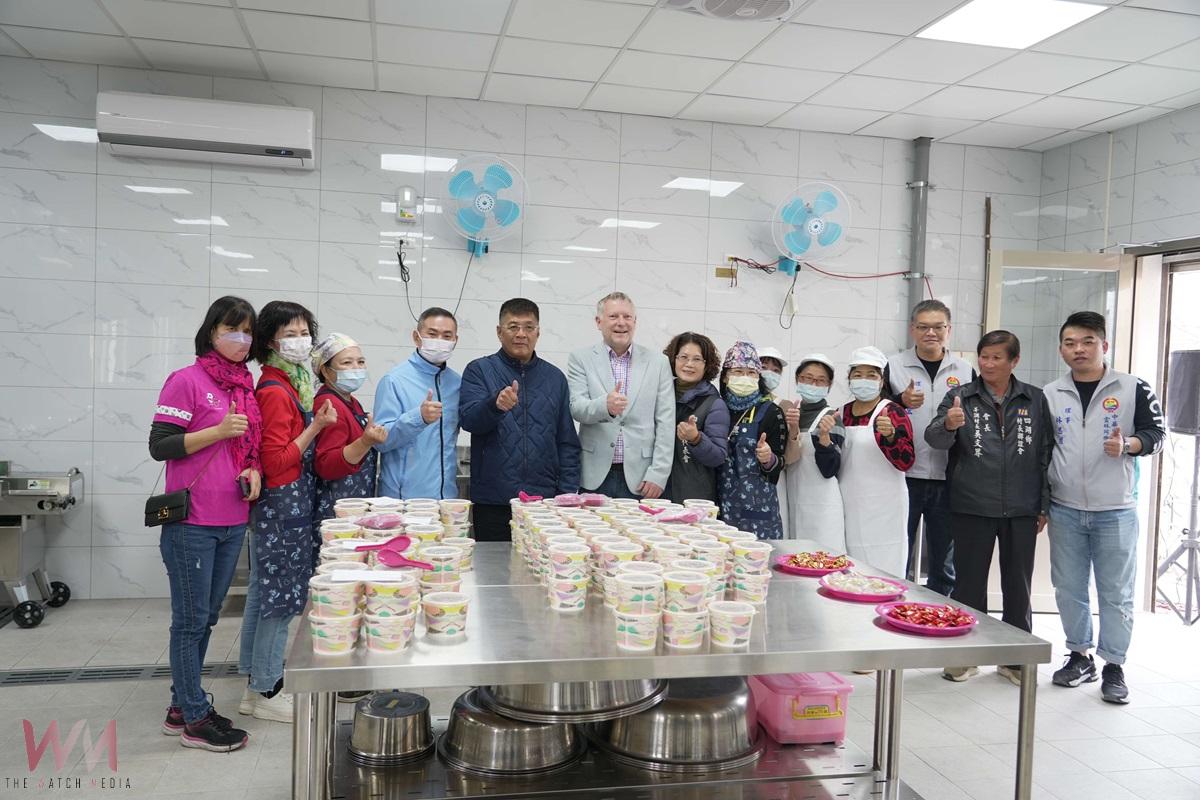四湖鄉長青食堂中央廚房揭牌 供應5個社區長青食堂餐食 - https://www.watchmedia01.com