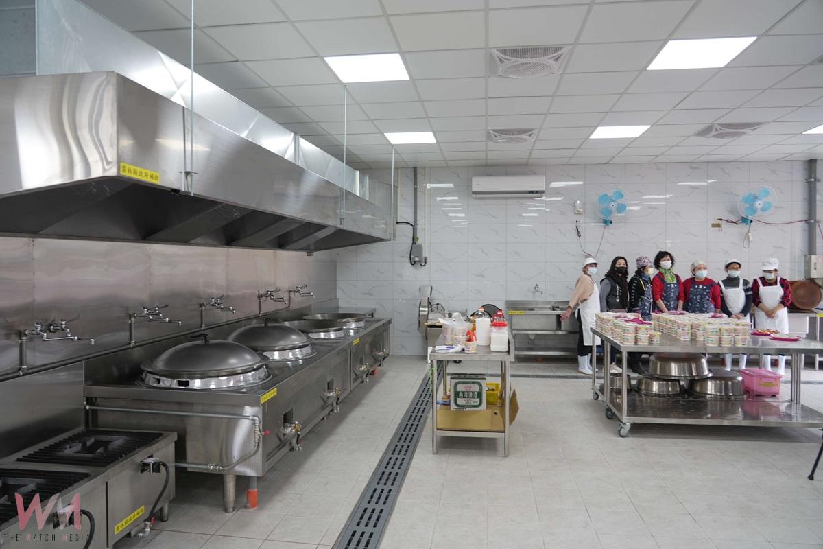 四湖鄉長青食堂中央廚房揭牌 供應5個社區長青食堂餐食 - https://www.watchmedia01.com