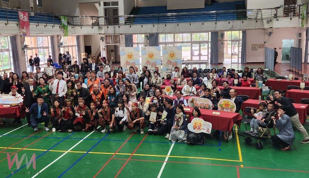 用愛肯定!中市頒發向陽教育獎助學金 16名逆境向上學生獲獎 - https://www.watchmedia01.com