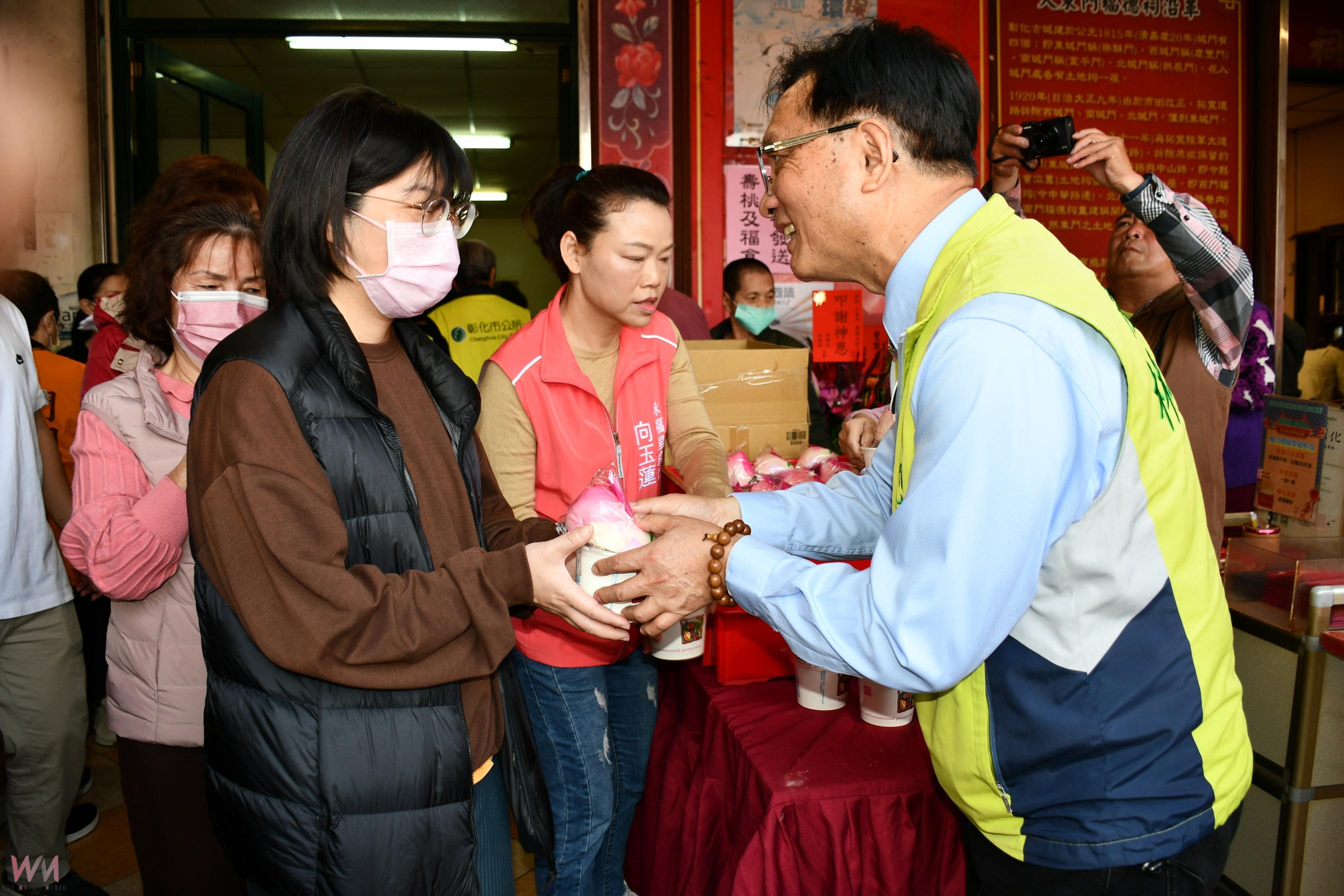 （有影片）／大東門福德祠「頭牙」祭典　信徒準備麻糬　祈求一年生意旺 - https://www.watchmedia01.com