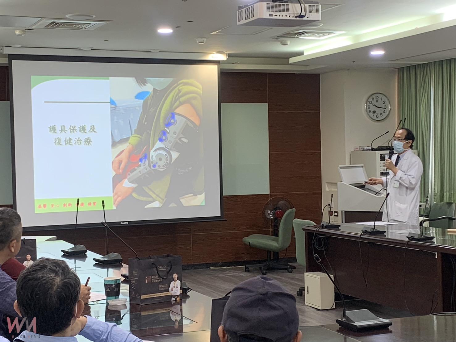 治療手肘撞擊粉碎性骨折《究厚工A》 台中醫籲:小心防跌保健康 - https://www.watchmedia01.com