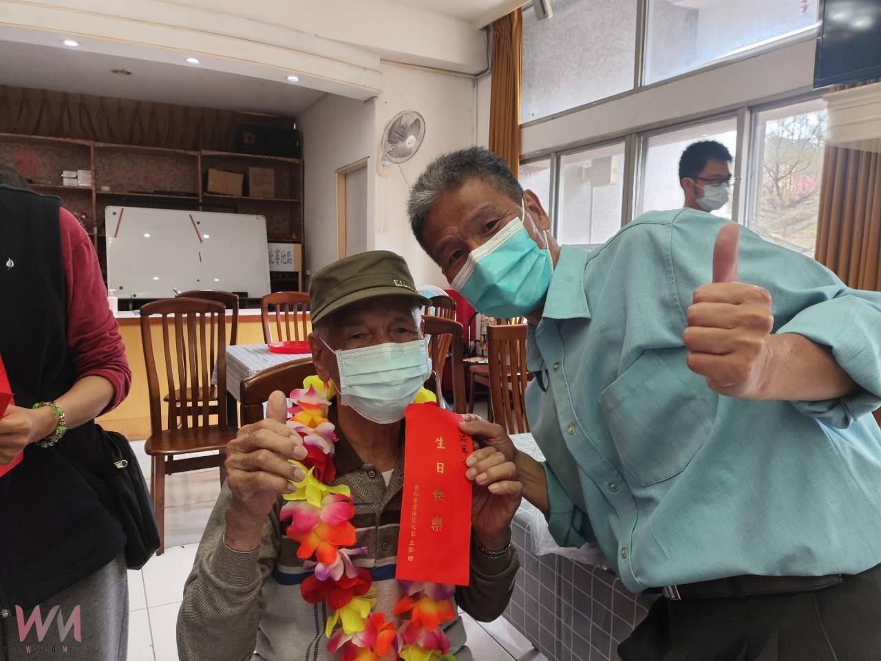 （有影片）／張愛民、熊綉娟攜手獻藝　琴聲歌韻為彰化榮家壽星祝壽 - https://www.watchmedia01.com