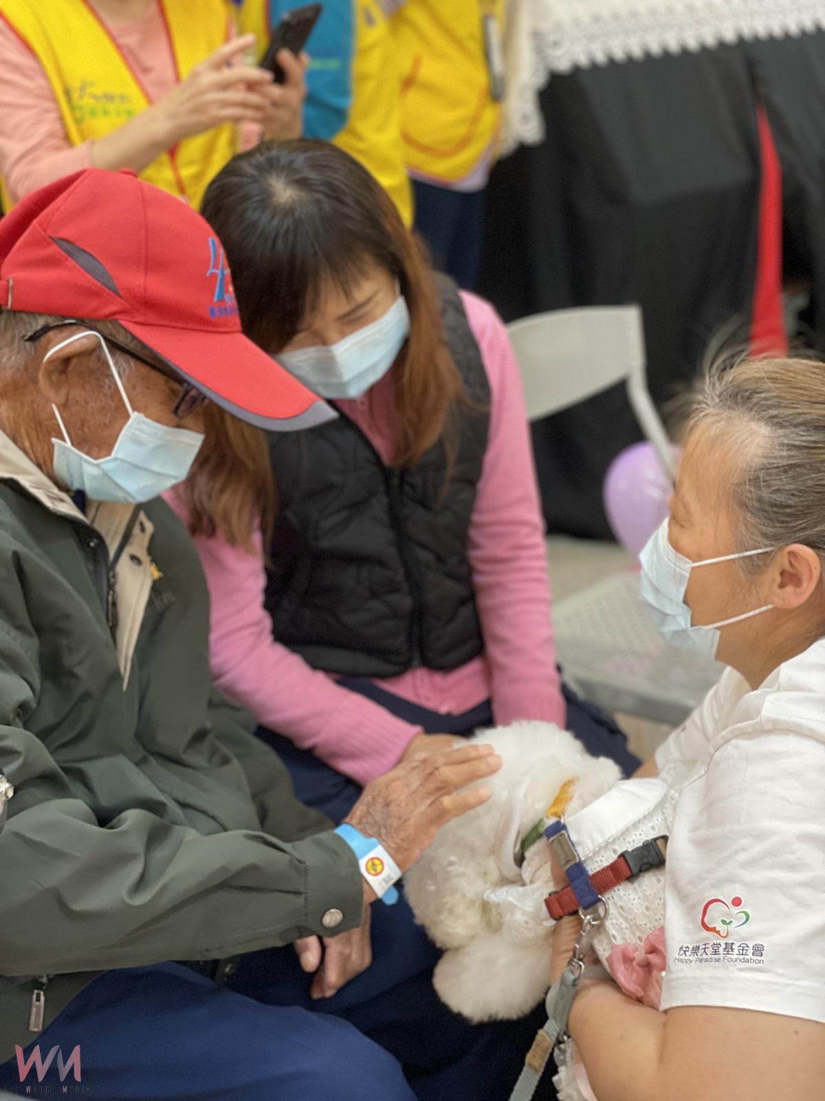 「狗醫生」報到！臺大醫院雲林分院安寧病房引進動物輔助治療 - https://www.watchmedia01.com