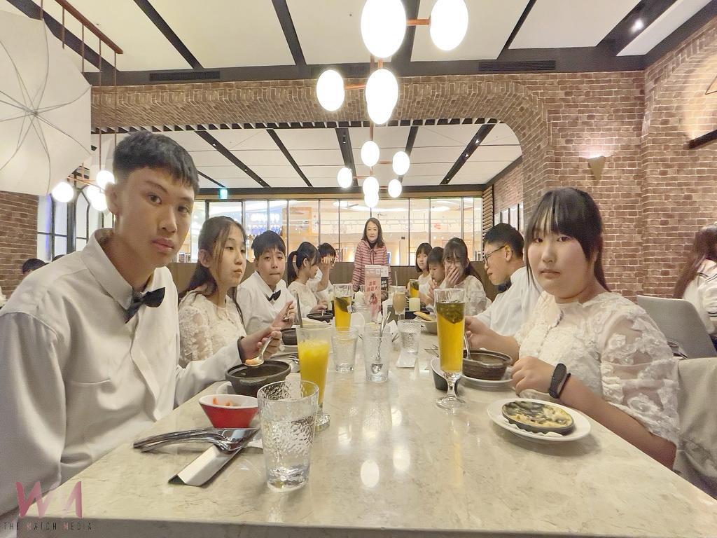 學長請客吃西餐 二水國小學弟妹從歐美飲食體驗世界風 - https://www.watchmedia01.com